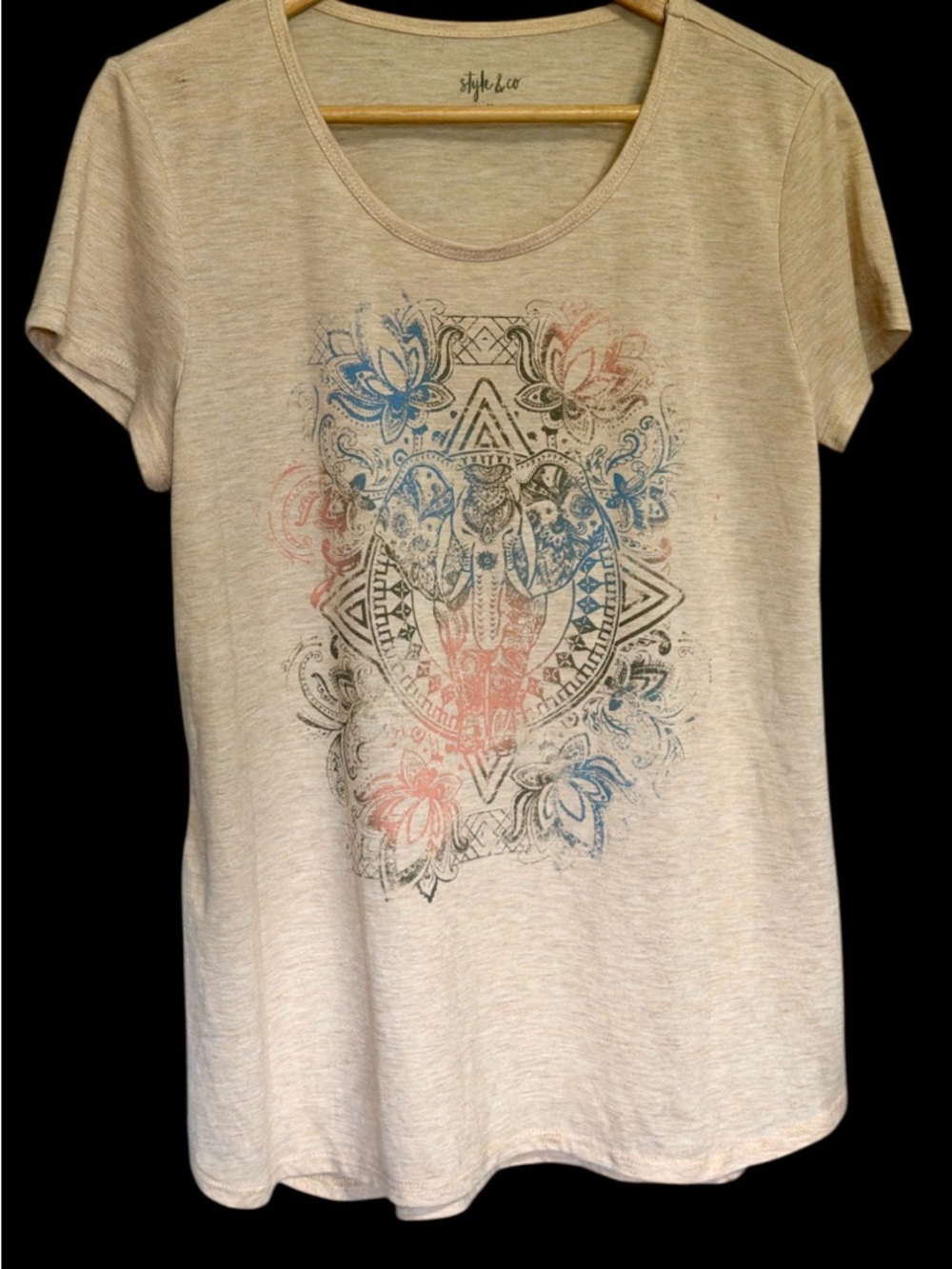 Style & Co. Women's Cream Graphic Scoop Neck Tee